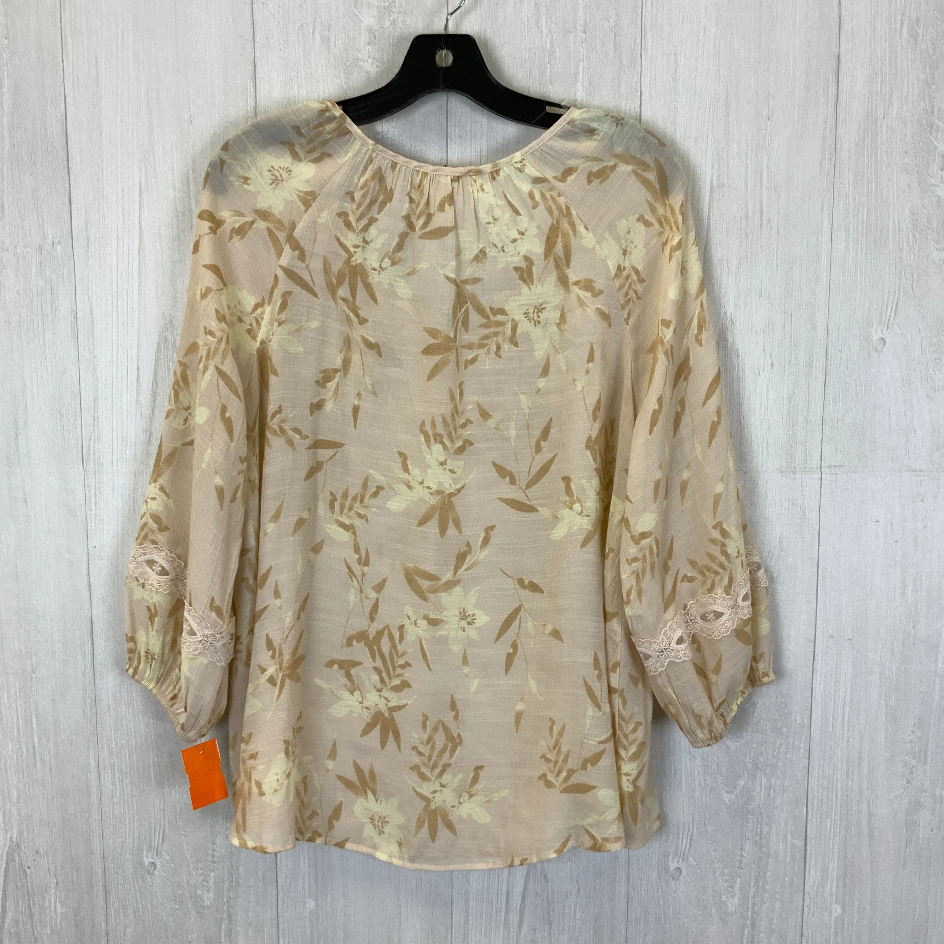 Cream & Pink Top 3/4 Sleeve Clothes Mentor, Size L