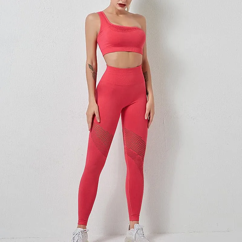 Show thin hollow-out crop top